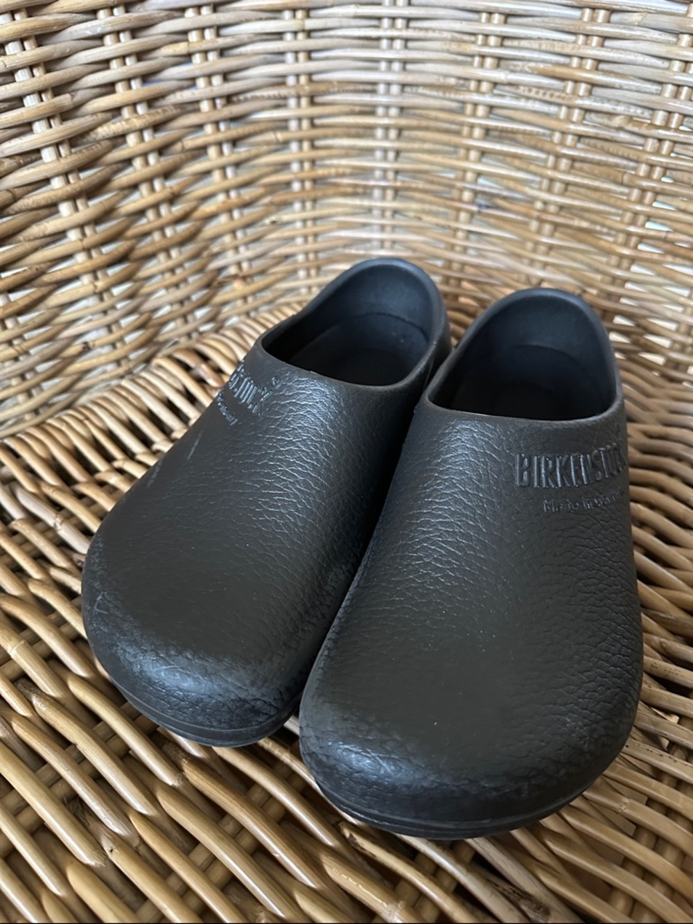 Birkenstock Black Birki slip resistant Slip-On EVA Clogs size 39